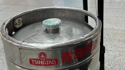 今夏青岛最火伴手礼：带着满桶烟火气的扎啤，随返乡人奔赴全国每座城