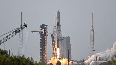 从SpaceX财报看惊人资本布局 投资者为何对火箭残骸撞击月球和美股暴跌存疑？