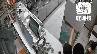 陕西一益禾堂督导对17岁女店员实施猥亵,涉事男子被行政拘留7日,受害女店员被诊断为焦虑抑郁,益禾堂:该男子已被停职,将开除处理