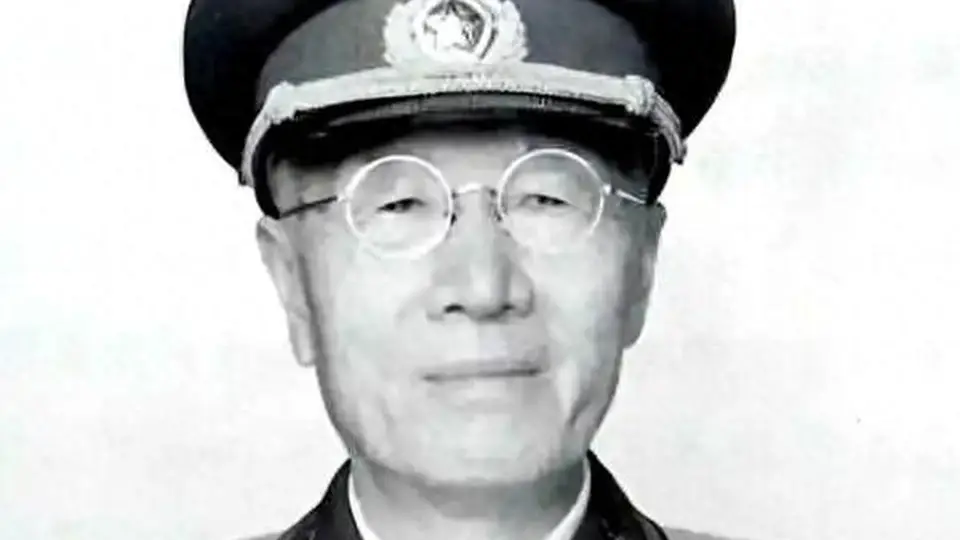 开国中将万毅说：庐山会议有两个谣传，需要澄清一下