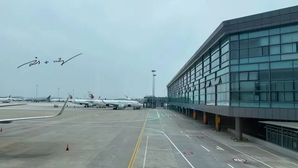 去西安旅游的朋友注意啦 你有没有好奇过 为啥西安人总把西安机场叫做咸阳机场呢