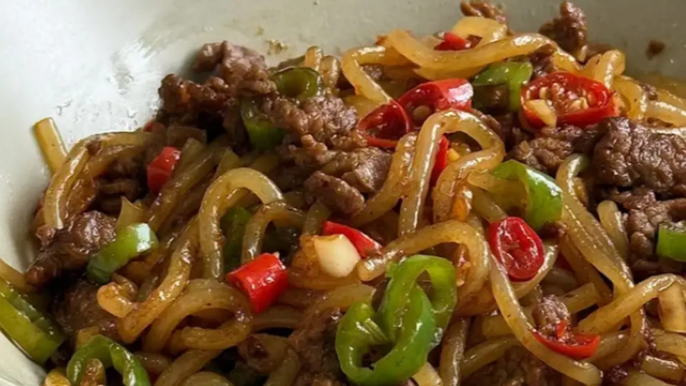 吉安泰和牛肉炒粉:赣地烟火里的味蕾盛宴