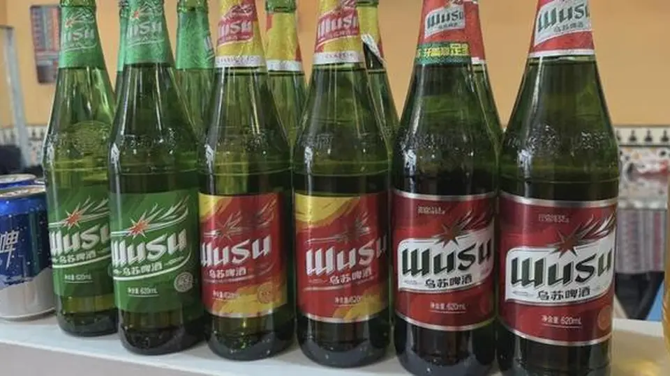 不卖酒也能火？40岁乌苏啤酒，悄悄下了一盘大棋