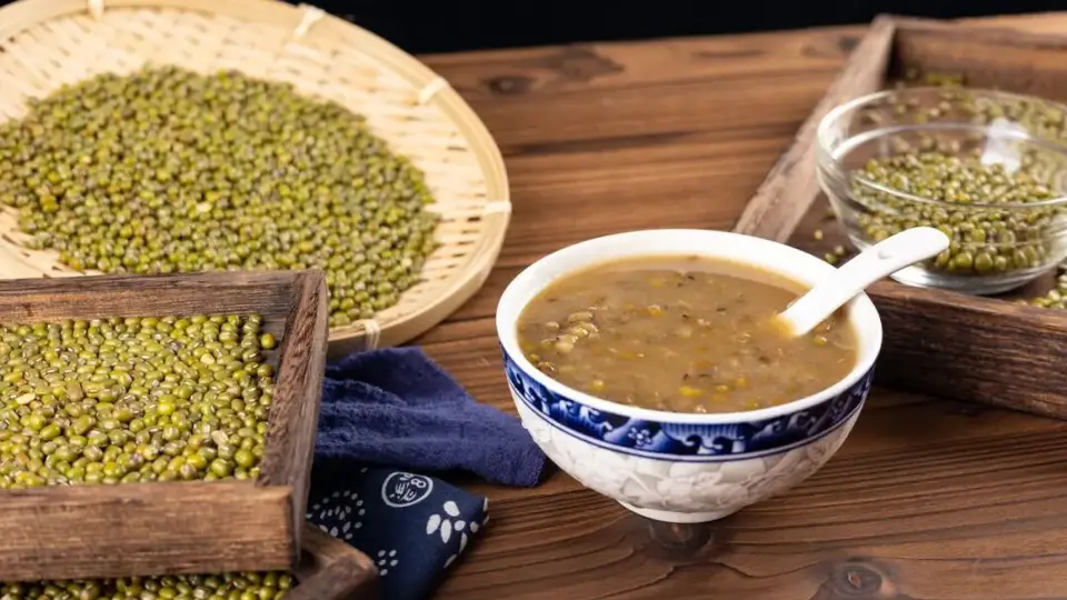 夏天煮绿豆汤还在瞎放豆?来搞懂红豆、绿豆、赤小豆的区别,还要避开这些细节!
