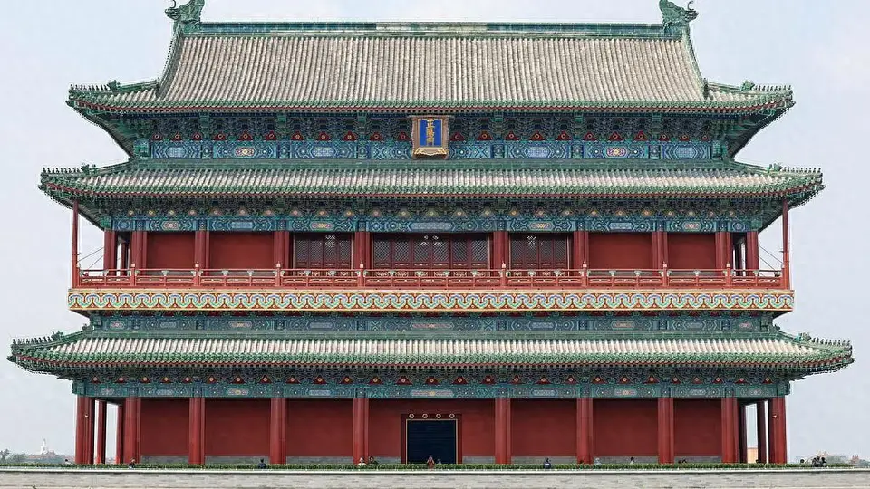 2025年北京正阳门城楼时隔六年开放 市民游客可打卡16处点位览中轴线景致