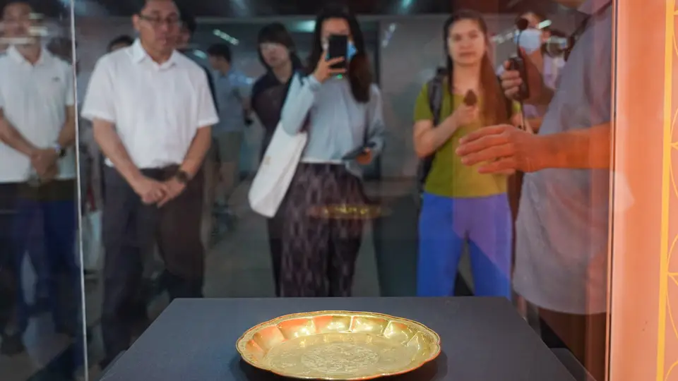 北京西站金中都主题展览开展 旅客观众可实地触摸古都踪迹
