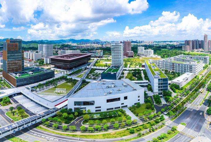深圳技术大学：平地起高校 产业新标杆