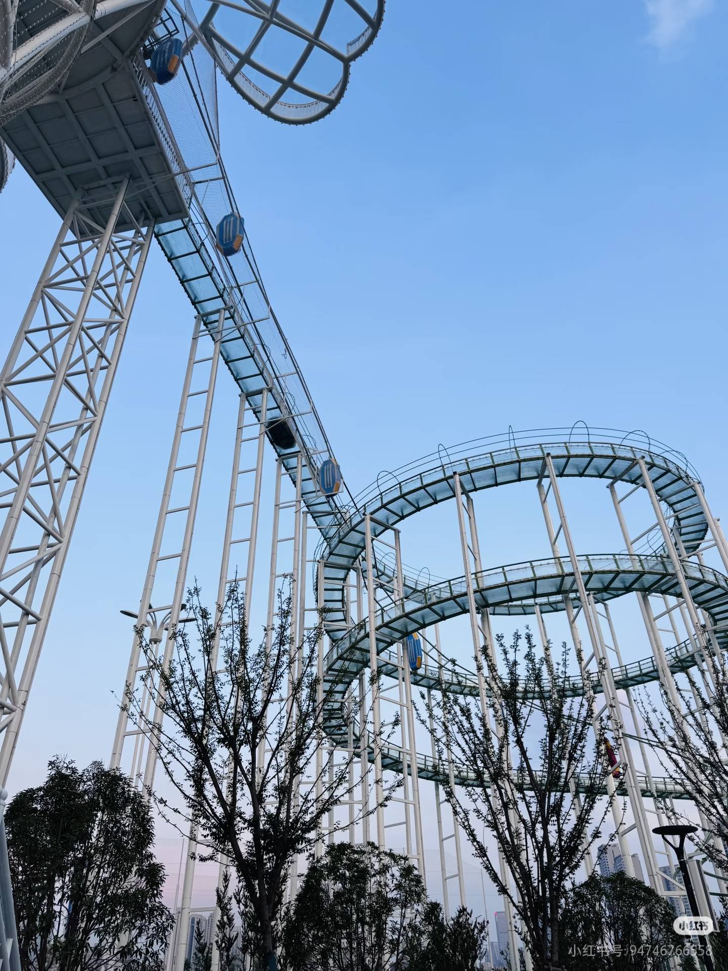 景区文旅游乐项目玻璃滑道建设需要注意什么