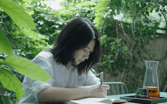 张玲玲：书写是一种生命轨迹，我们欲求的唯有诚实 | 正在写的人