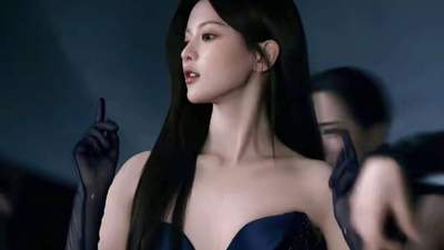 杨超越解锁成熟御姐风 晒夏季性感写真引网友热议参与讨论