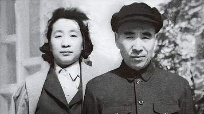 回望1971年坠机后发现的那本册子 看看它如何牵动毛主席的心绪与对林彪后人的安排