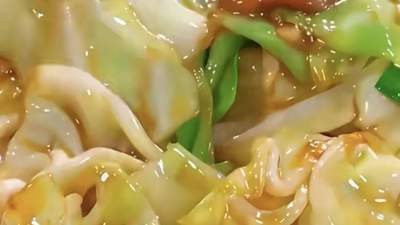 脆爽手撕包菜轻松上手 在家复刻餐厅级家常风味