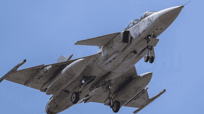 中泰鹰击军演刚落幕，歼16战机已现身巴基斯坦，外媒：要远赴埃及