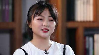 林妙可被偷走的18年，如今26岁的她在圈内几乎透明，现状让人唏嘘