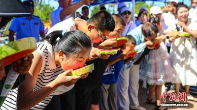 2026磴口华莱士消夏文旅活动启幕 游客共赴“甜蜜之约”