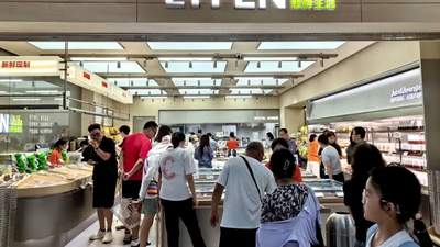 新鲜零食赛道抢滩 三大阵营混战一年后或成红海