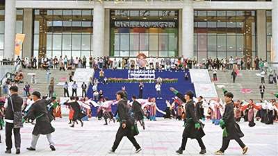 第三届西藏文化艺术节启幕 全民参与共享雪域文化盛宴
