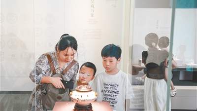 205件千年“中国白”德化瓷珍品亮相海南 邀您解锁跨越千年的瓷艺之旅