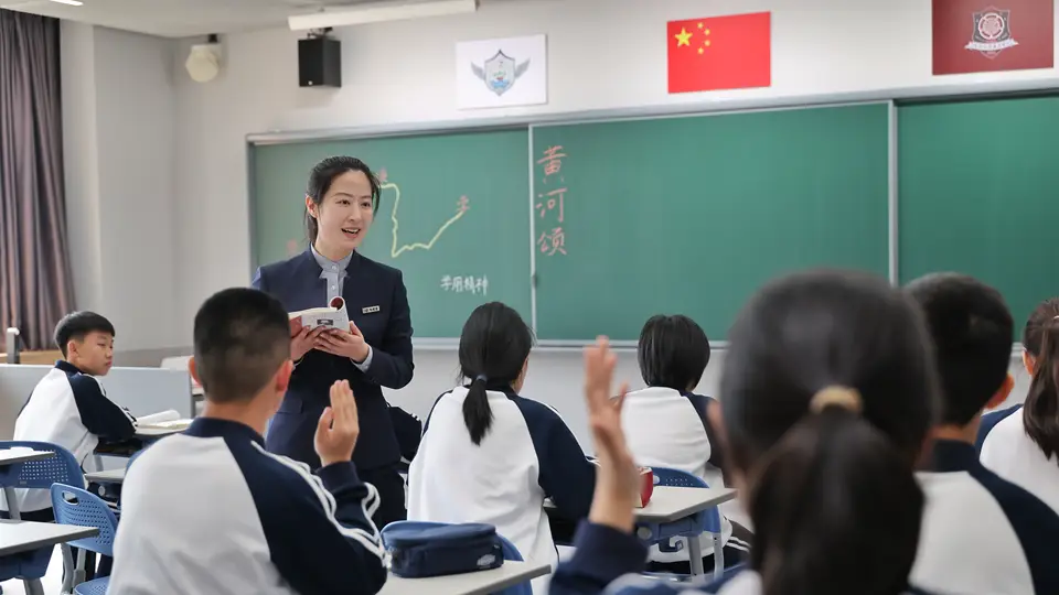 看总书记走访多所学校 叮嘱学子惜福奋进跑好新征程