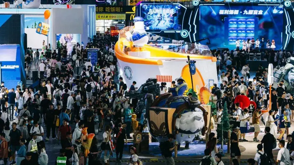 CDEC大会上AI成游戏产业必备基建 玩家现场就能体验管线AI化等新成果