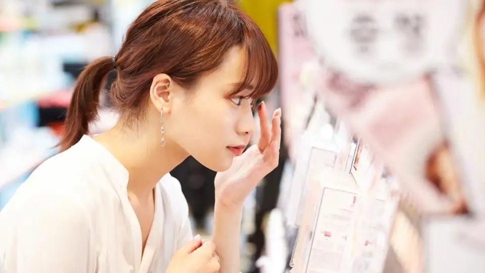 近八成00后美妆消费先向AI求助 多元参与体验重塑消费习惯