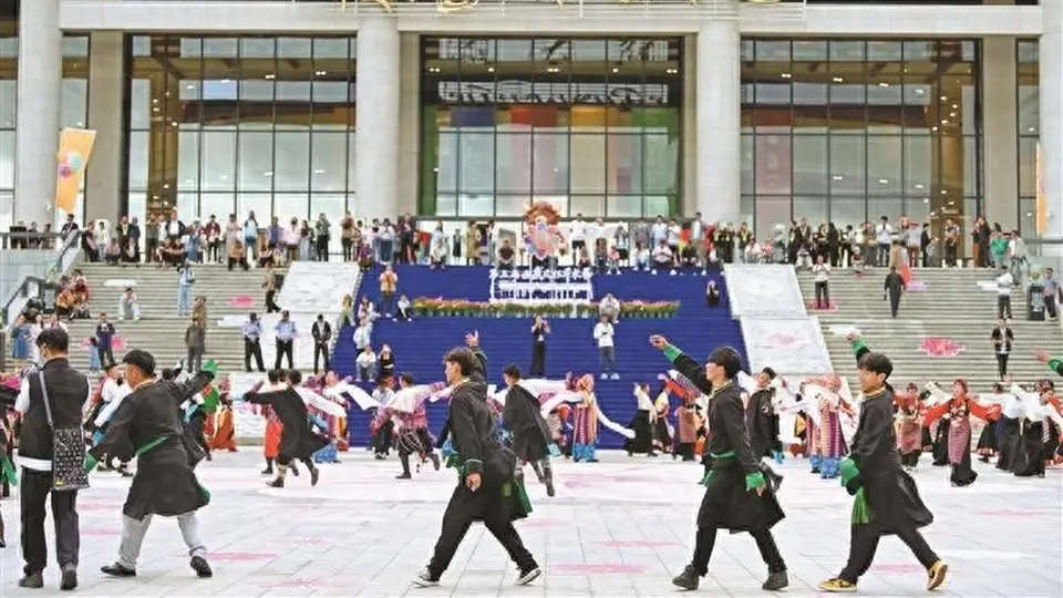第三届西藏文化艺术节启幕 全民参与共享雪域文化盛宴