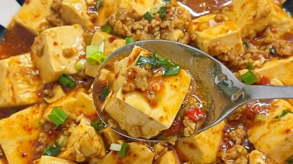 麻婆豆腐够不够下饭，底料很关键，教你餐馆不外传的配比，麻辣嫩滑