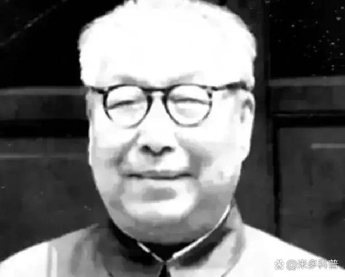 1988年农民朱海清在地里干农活，村长气喘吁吁跑来：“别干了，快回去，你家来了个大官！”1988年盛夏，河北兴隆县朱家沟的小山村突然炸开了锅。大中午，农民朱海清在地里满身大汗干活，锄头还没放稳，村长就喘着粗气跑来：“别干了，你家来大官了！”朱海清被这一嗓子吓愣了，老实一辈子，哪见过什么...