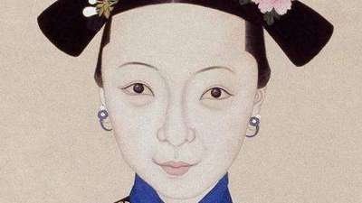 18岁宫女被咸丰看中，与太监说笑降为奴隶，却历经四朝封贵妃
