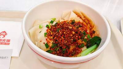 西安小吃都很“顶饱”，为啥吃起来却各有脾气？