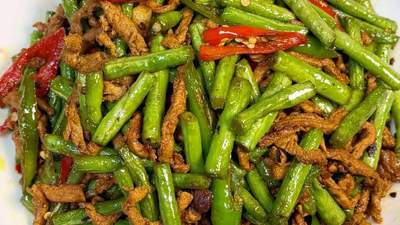 炒豆角半生发涩？原来第一步就错了，教你鲜香熟透的做法