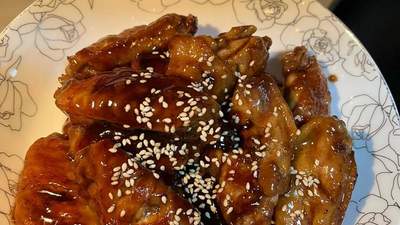 学做可乐鸡翅？这些让鸡翅入味不发齁的调味技巧，连柠檬片都被抢光