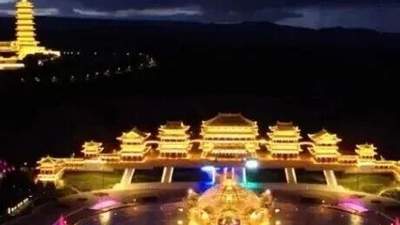 繁峙憨山景区多元夜间活动超吸睛 线下游线上播双向升温