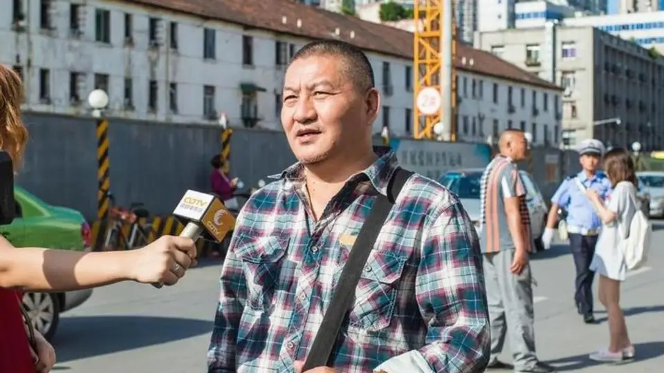 梁实高考分数出炉：妻子嫌丢人拒绝出镜，本人破防想躲家里喝闷酒