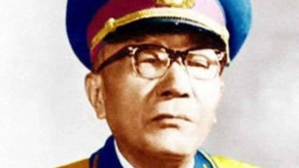 黄克诚：毛主席眼中的战略家与责任担当者