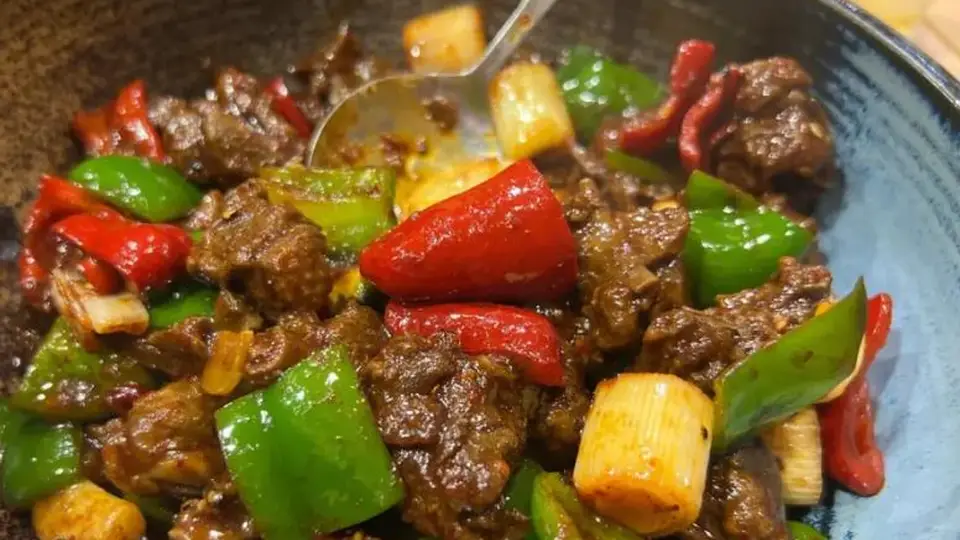 来这些奇葩零食包装现场看看，从花哨设计到夸张造型，你肯定也能吐槽出共鸣点