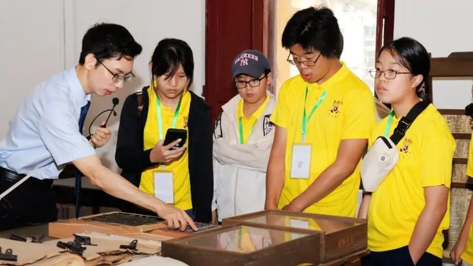 海外华裔学子齐聚广州 沉浸式参与武术展演研学寻根