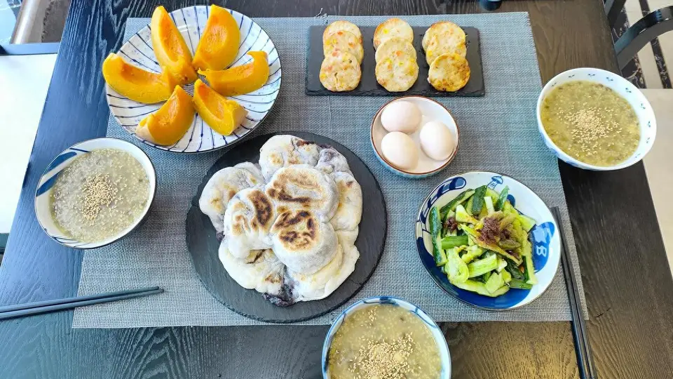 半小时集齐软糯早餐 自种黄瓜、发芽绿豆熬粥 带娃妈妈亲测好吃又省心