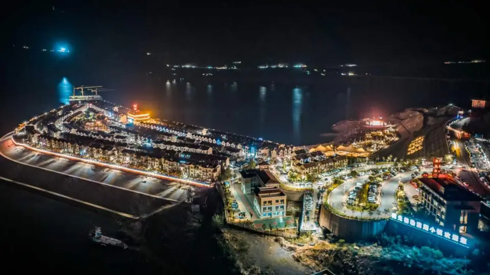 昆明东川文旅人搞事啦！借劳动竞赛搭台，联动赛事徒步市集让游客玩嗨还赚得盆满钵满