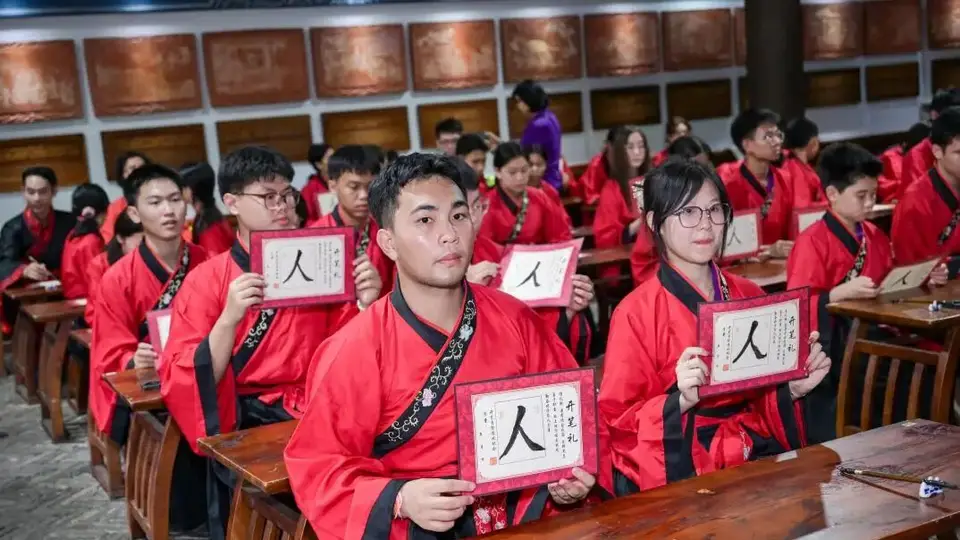 广西视听多元文化营活动 中外营员寻根启智体验丰富文化魅力