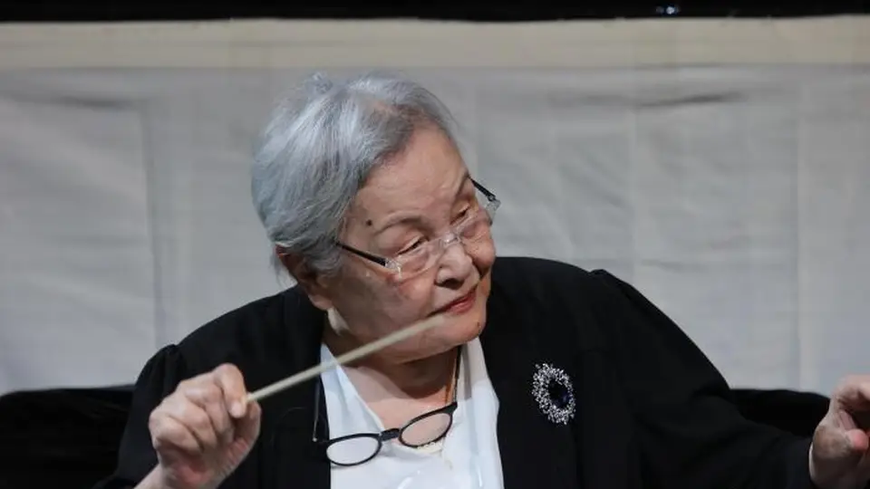 歌剧《卡门》中文版厦门上演 97岁指挥家郑小瑛执棒