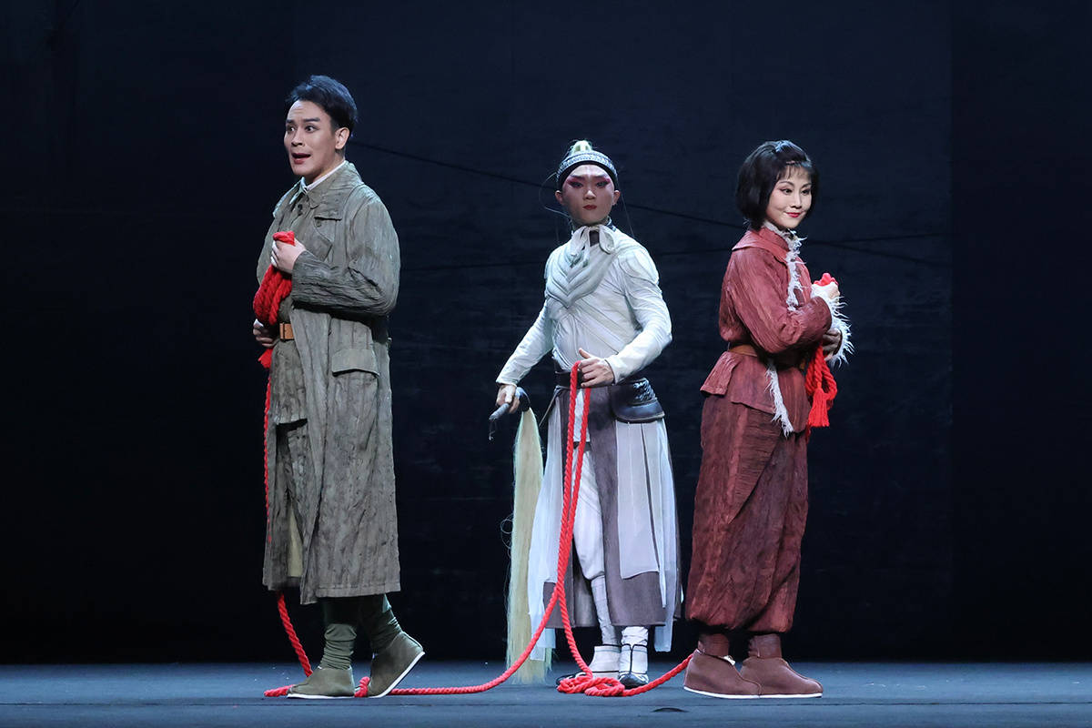 河北梆子《远去的白马》在京上演