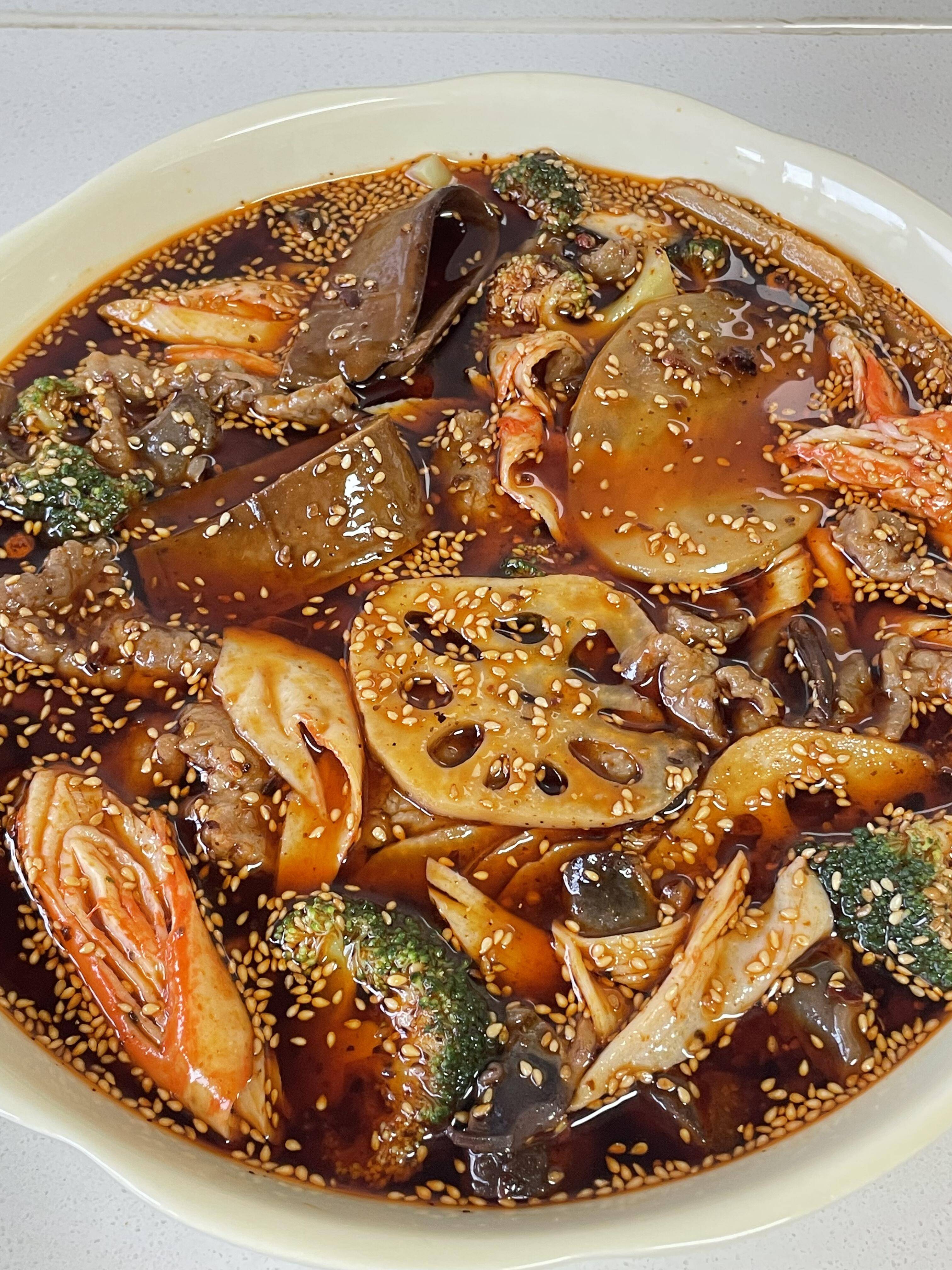 这锅钵钵鸡，在家就能实现自由