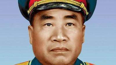 朱老总和总理一起观看空战，中国飞机被击落，25年后才松一口气！