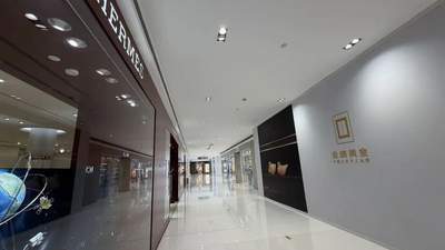 国际金价暴跌65%，“东方硬奢”老铺黄金梦碎？