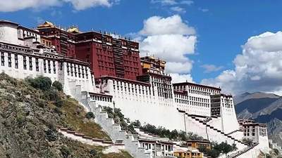 来布达拉宫,体验世界屋脊明珠的匠筑魅力