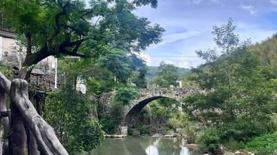 去泽源纸境玩 超大戏水区烧烤区K歌 6间特色房躺看竹海听溪声超治愈