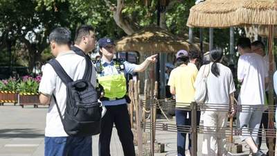 进博多元活动人气旺,黄浦警方暖心护航让观展更安心