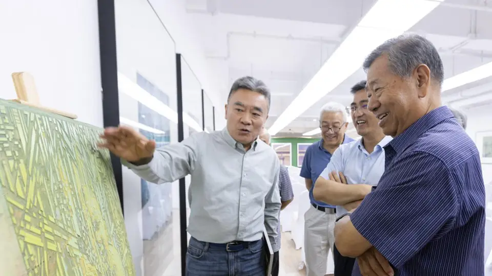 “时痕·格物——罗贵荣版画中的时间显影”展览在舒勇美术馆开幕