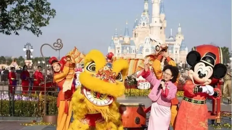 花1.5万才畅玩迪士尼？这些超多元园区活动里，哪个最戳你